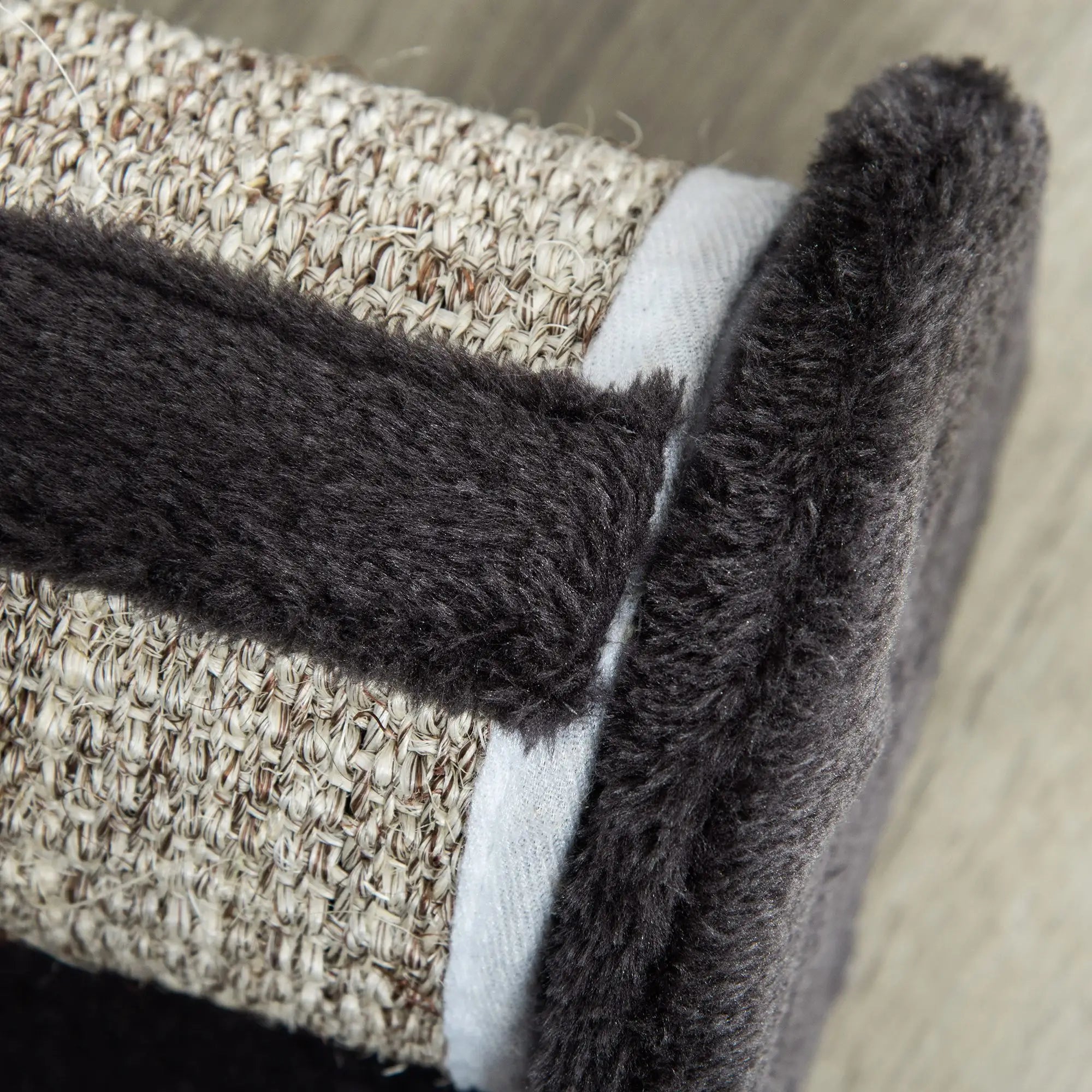 Cat Scratcher, Sisal Cat Scratching Board Mat Pad with Roller, Feather Toy, 44 x 24 x 16 cm, Grey