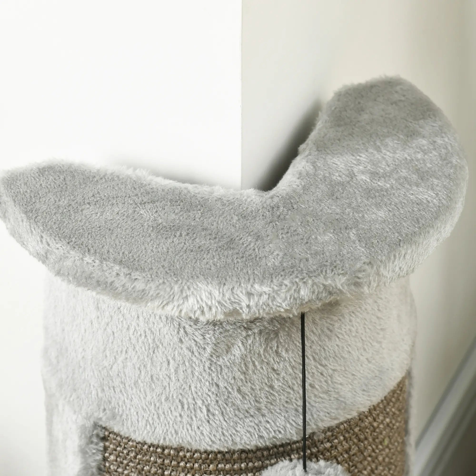 58cm Cat Scratching Post, with Covered Plush, Play Balls, for Corner Walls - Grey